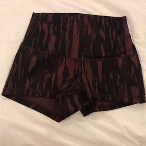 lululemon size 4 high-waisted spandex